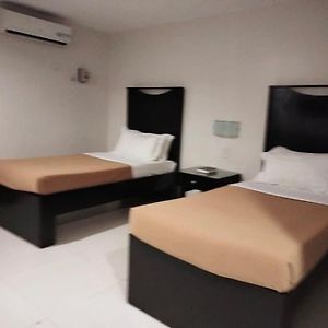 Annex Hotel Tavern